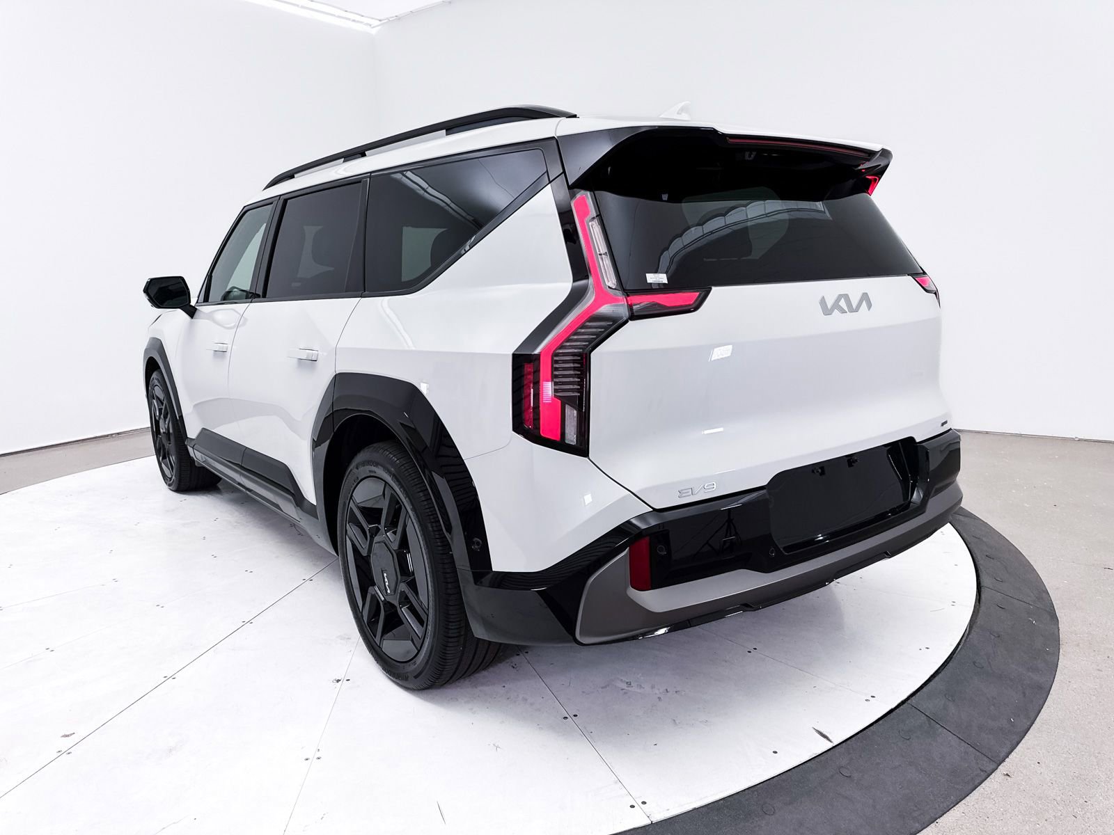 Used 2024 Kia EV9 GT-Line image 19