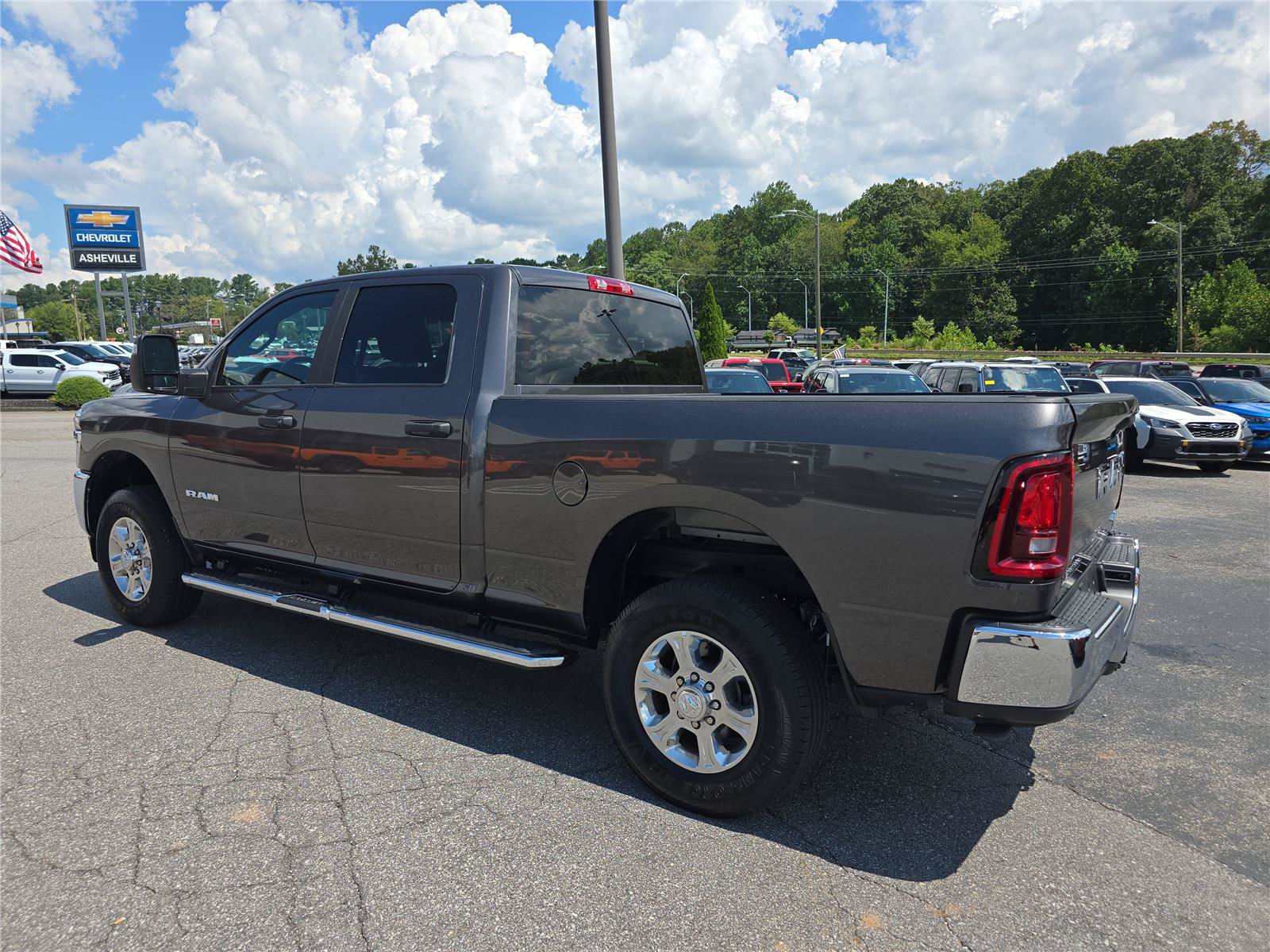 Used 2026 RAM 2500 Big Horn AWD/4WD image 5