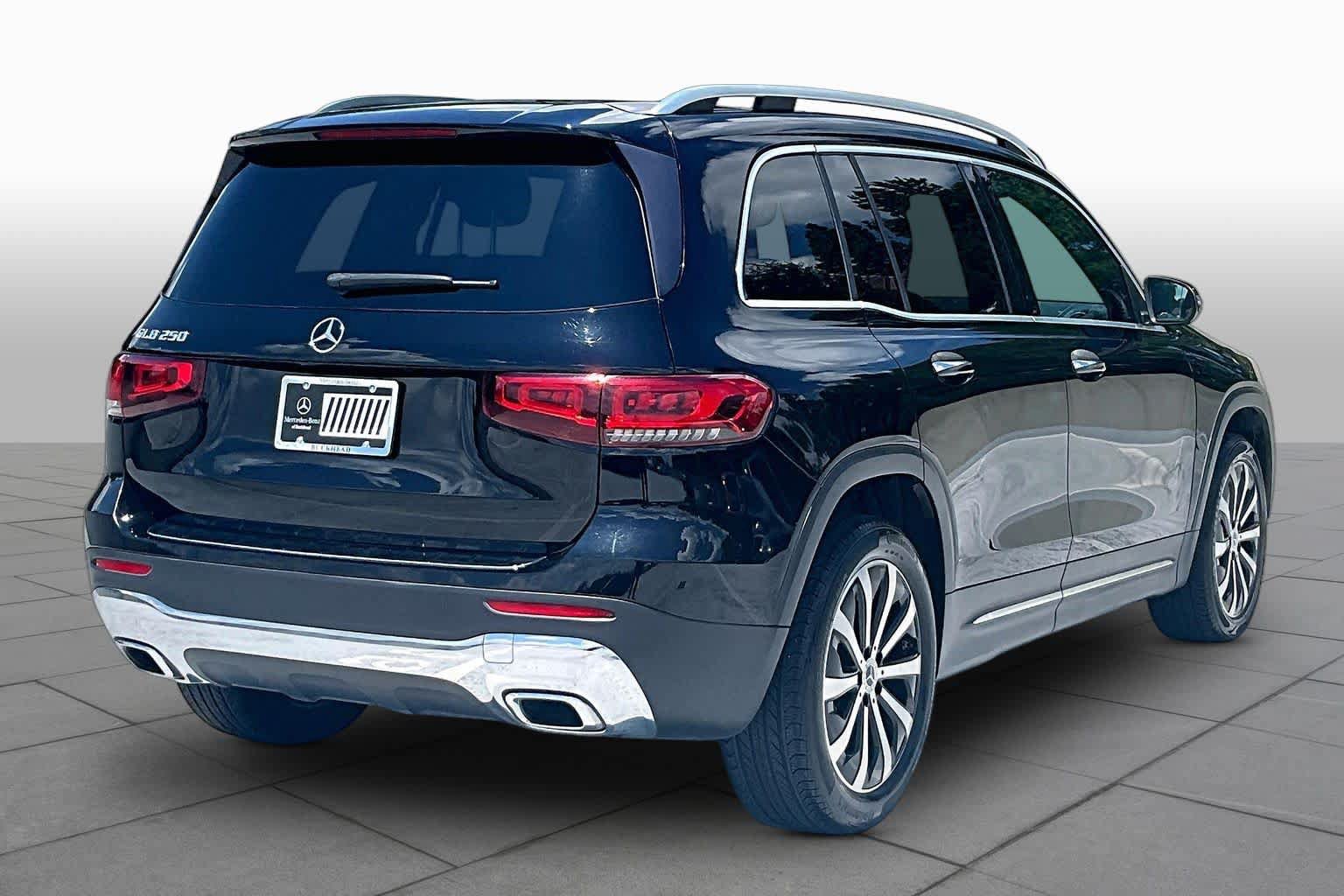 Used 2021 Mercedes-Benz GLB 250 image 12
