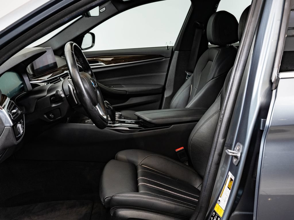 Used 2019 BMW 540i xDrive w/ Executive Package AWD/4WD image 22