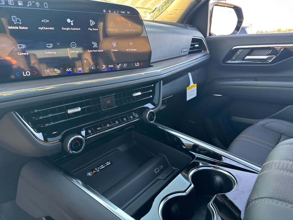 New 2026 Chevrolet Suburban High Country image 13