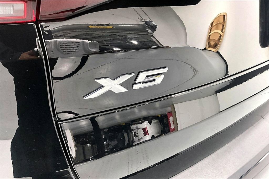 Used 2023 BMW X5 xDrive40i w/ Parking Assistance Package image 31