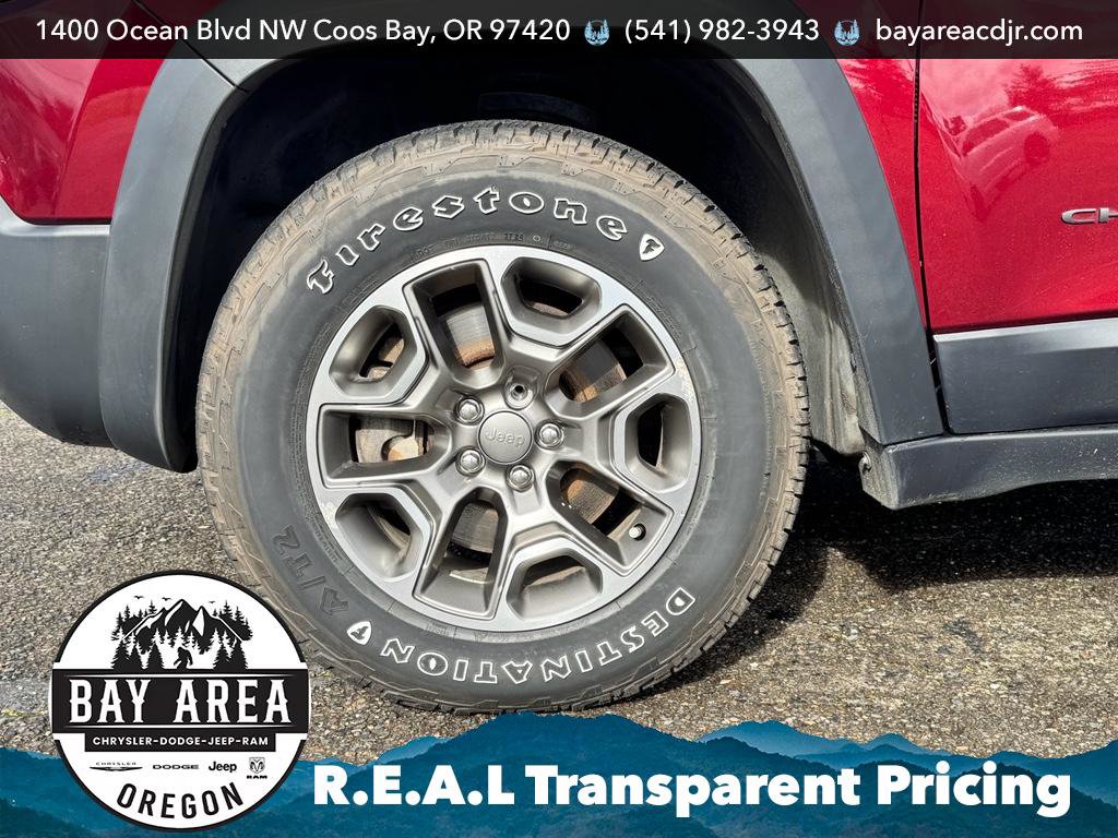 Used 2020 Jeep Cherokee Trailhawk w/ Cold Weather Group image 24