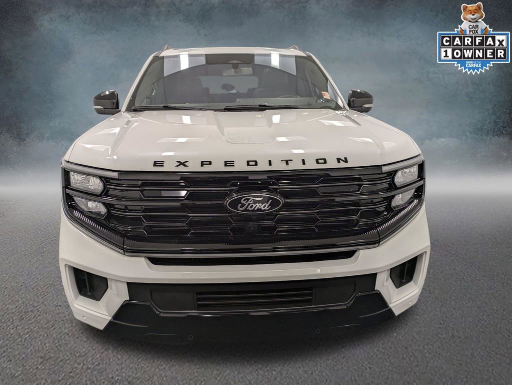 Used 2025 Ford Expedition Max Platinum w/ Stealth Appearance Package AWD/4WD image 2