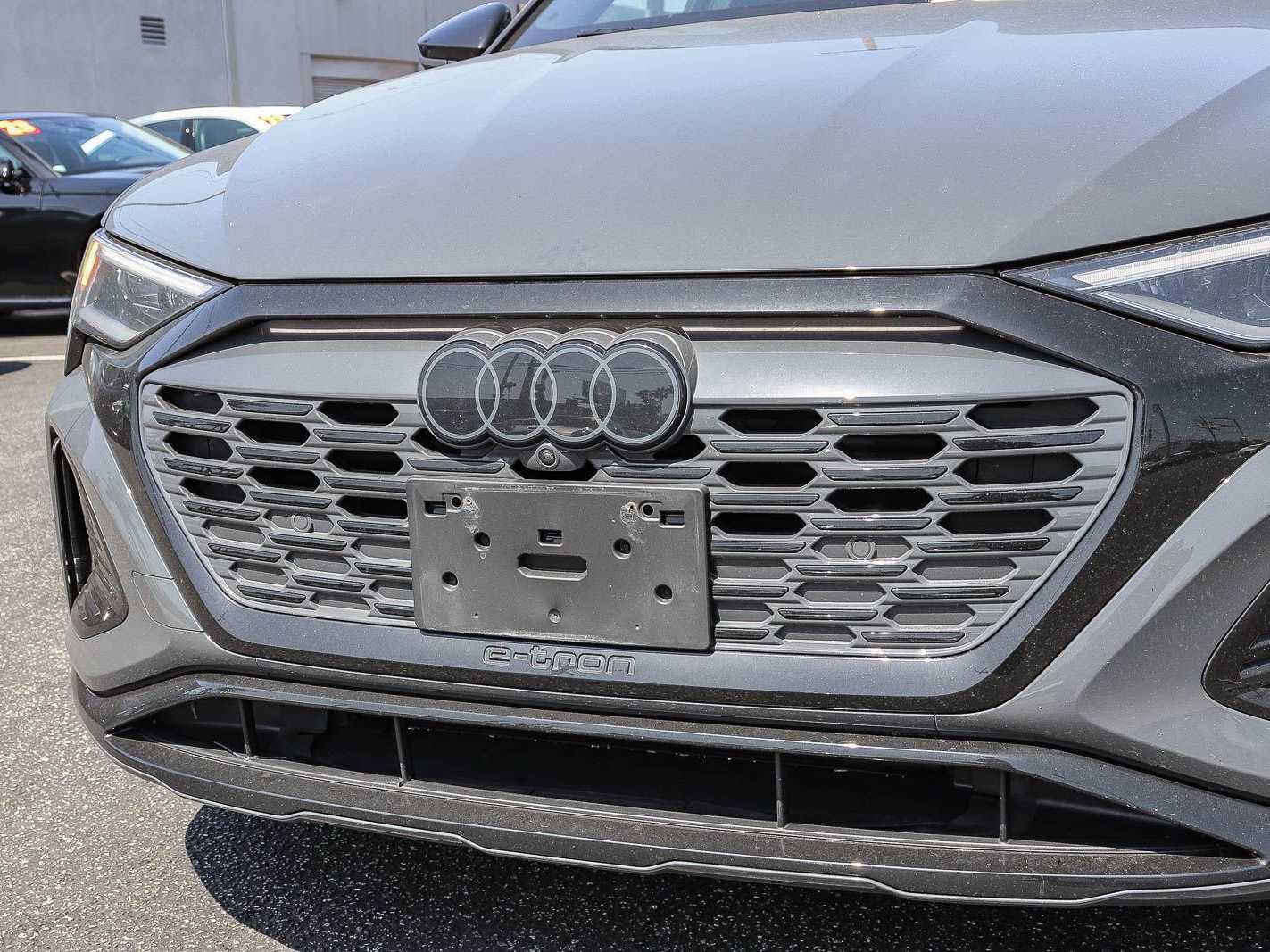 Used 2024 Audi Q8 e-tron Prestige w/ Prestige Package AWD/4WD image 8