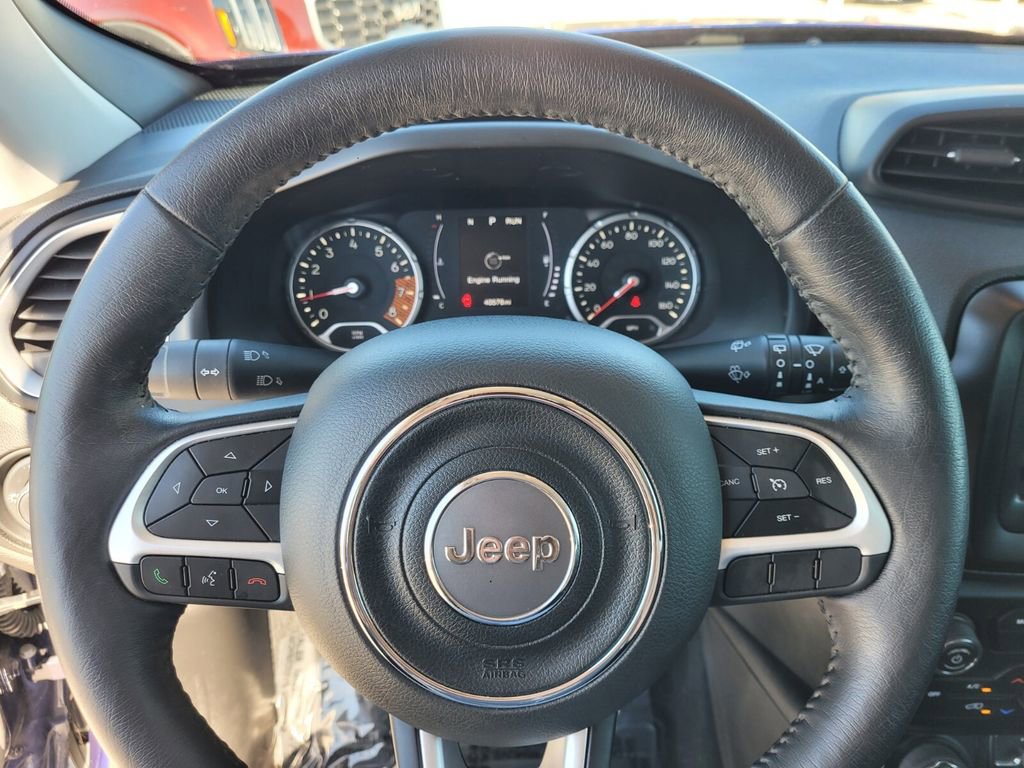 Used 2020 Jeep Renegade Latitude w/ Cold Weather Group image 30