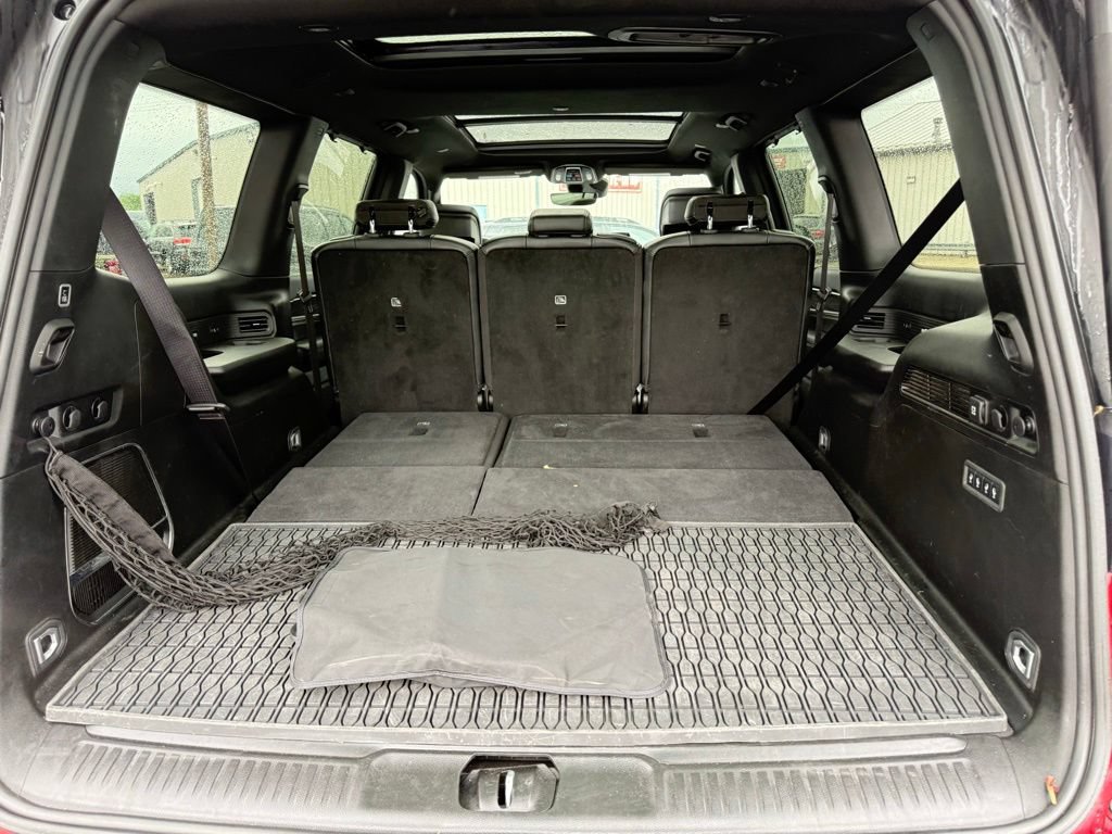 Used 2024 Jeep Wagoneer Series III w/ Premium Group I AWD/4WD image 39
