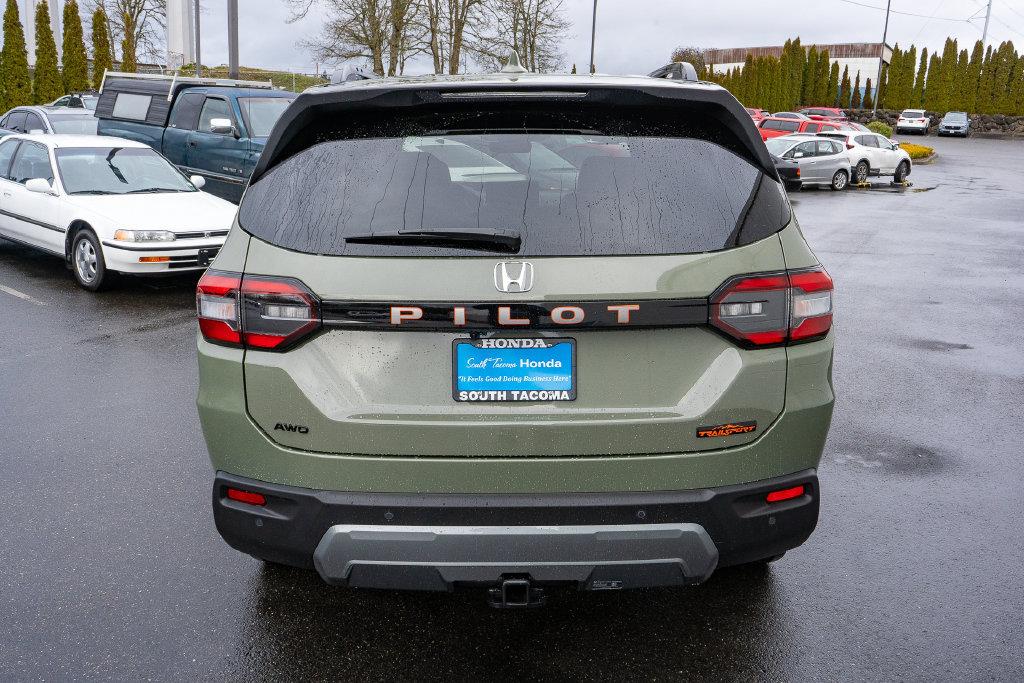 New 2026 Honda Pilot TrailSport image 7