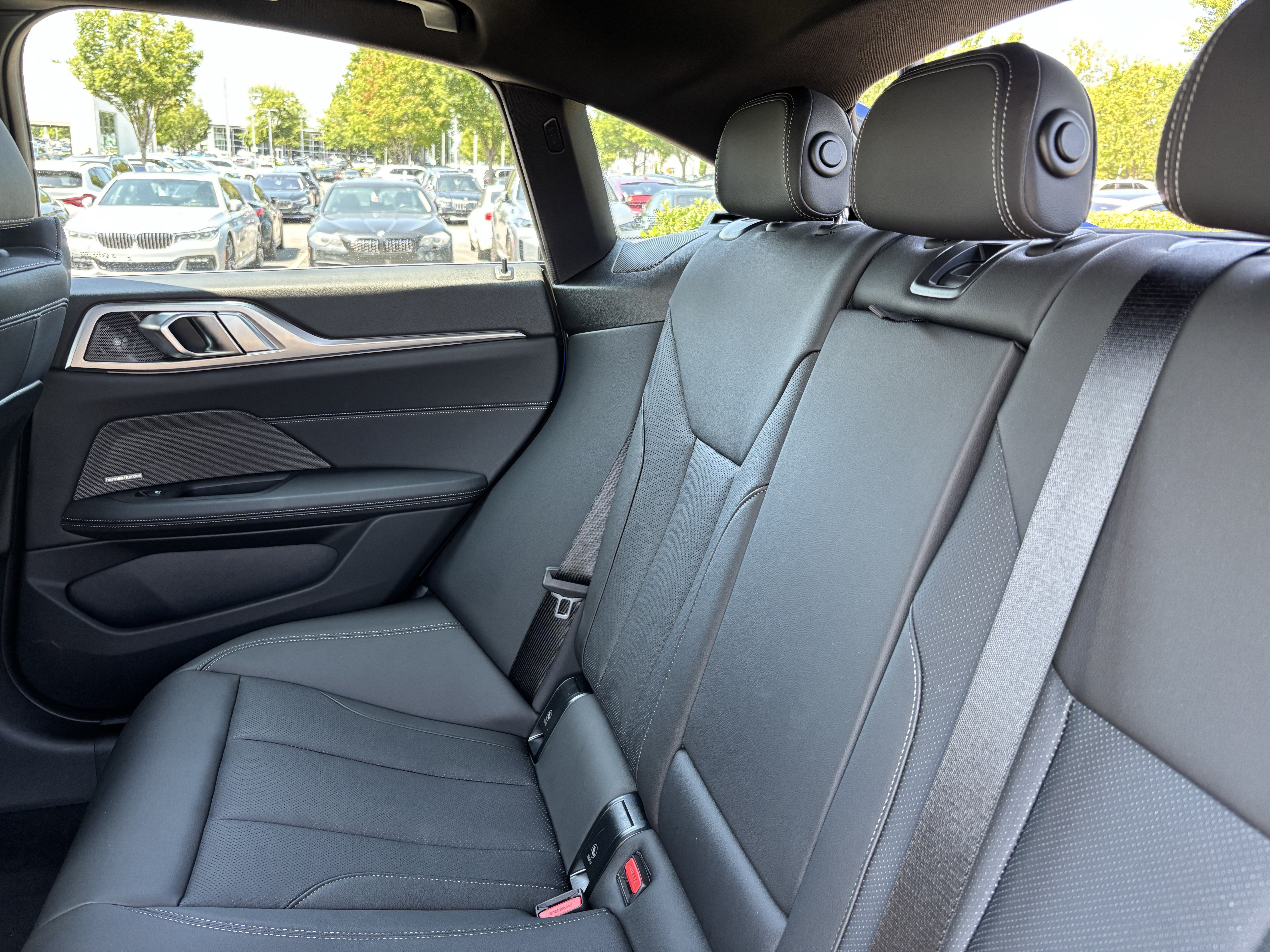 Certified 2025 BMW M440i RWD image 33