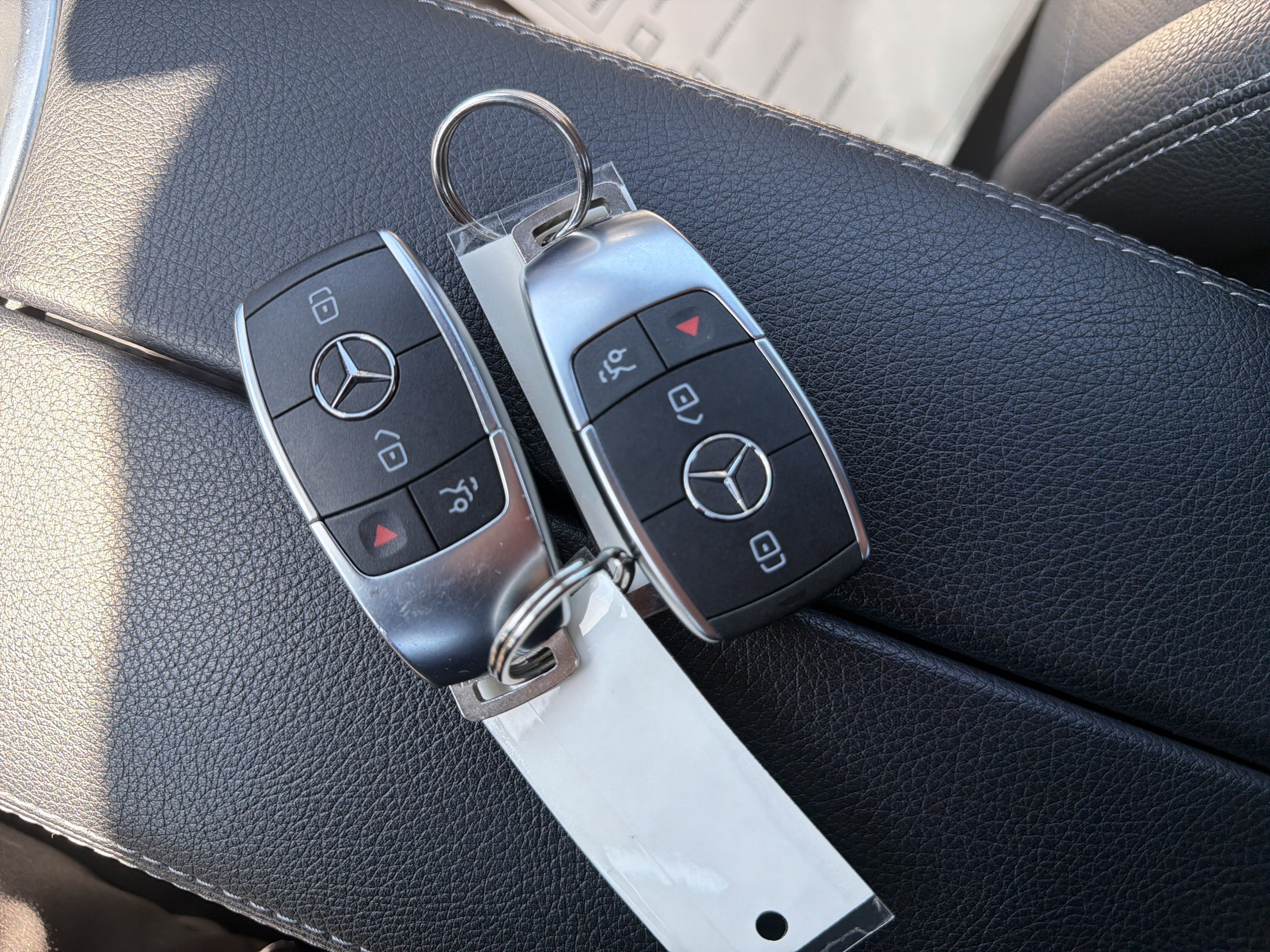 Used 2023 Mercedes-Benz C 300 4MATIC Coupe image 38