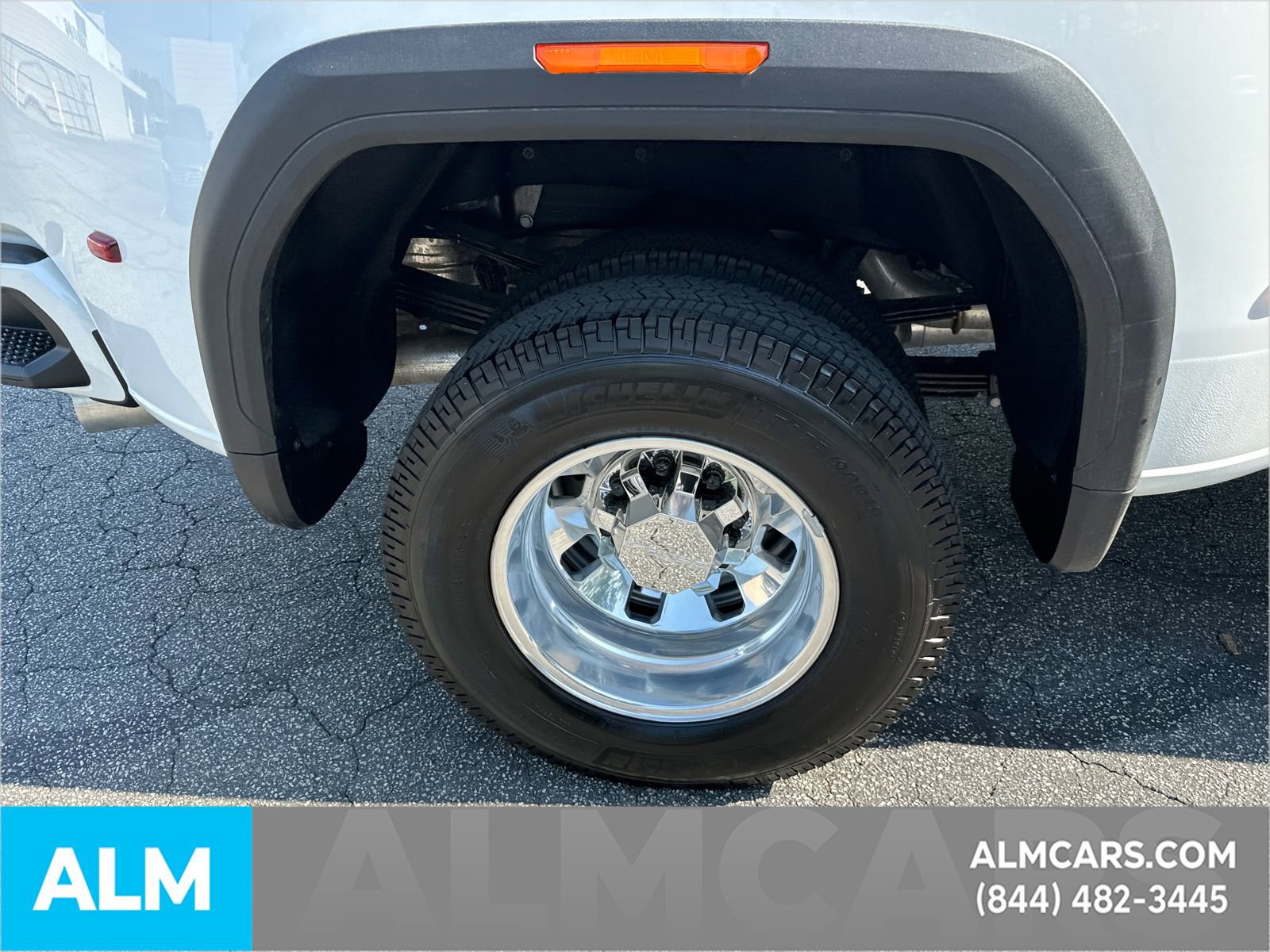 Used 2025 GMC Sierra 3500 Denali Ultimate image 21