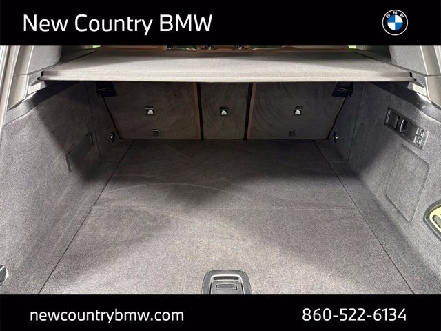 Used 2024 BMW iX xDrive50 w/ Sport Package AWD/4WD image 16