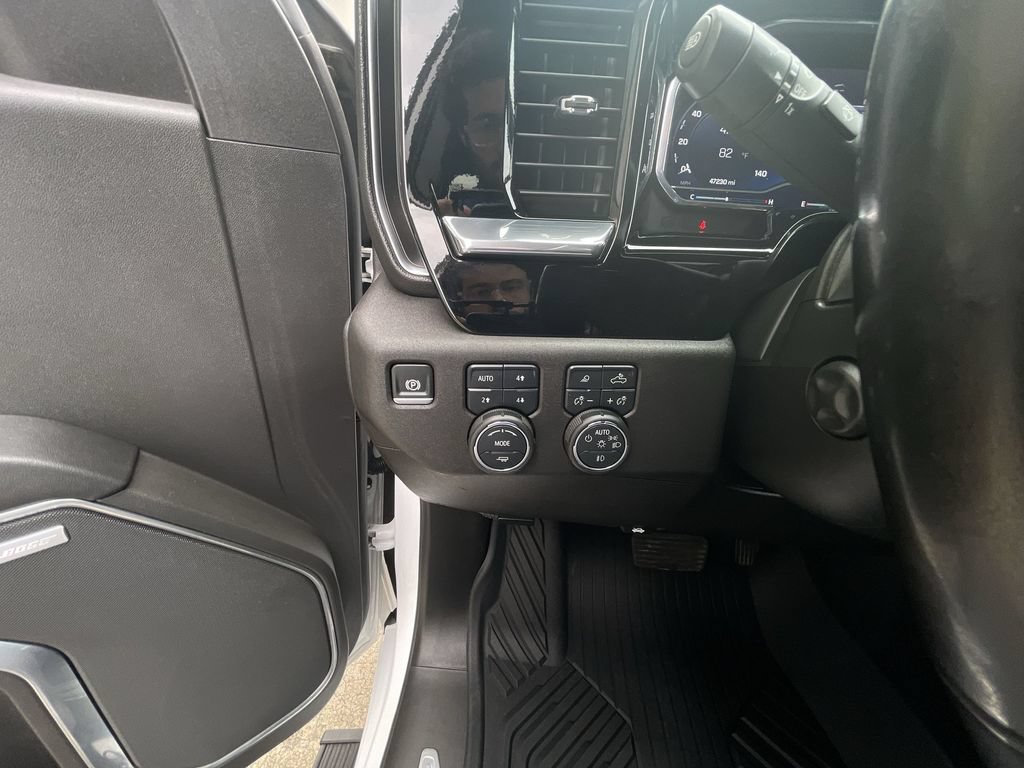 Certified 2025 Chevrolet Silverado 1500 LTZ AWD/4WD image 18