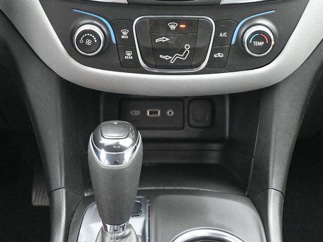 Used 2021 Chevrolet Equinox LS w/ LS Convenience Package image 23