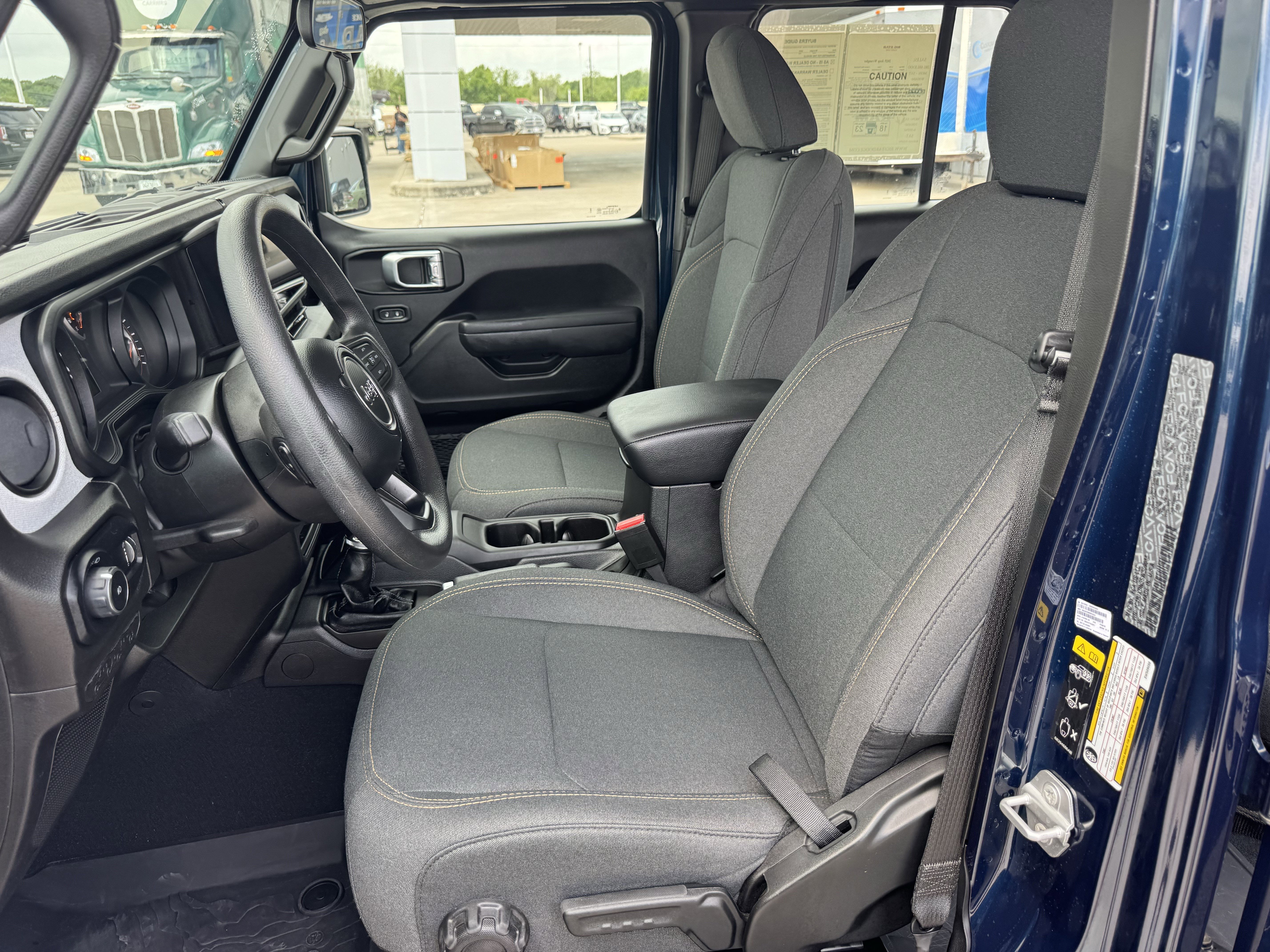 Used 2025 Jeep Wrangler Sport image 28