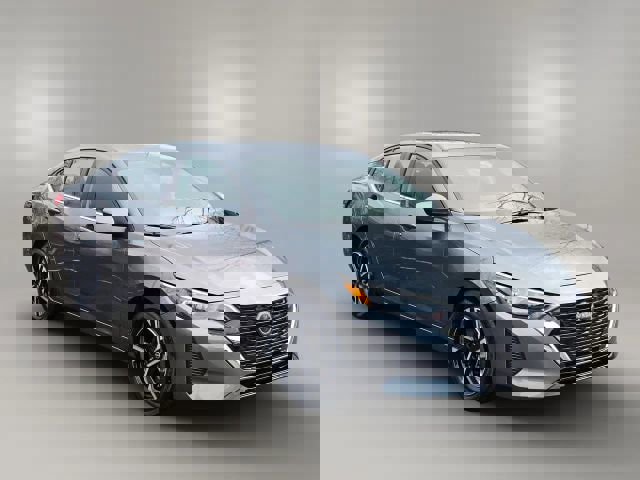 Used 2025 Nissan Sentra SV image 3