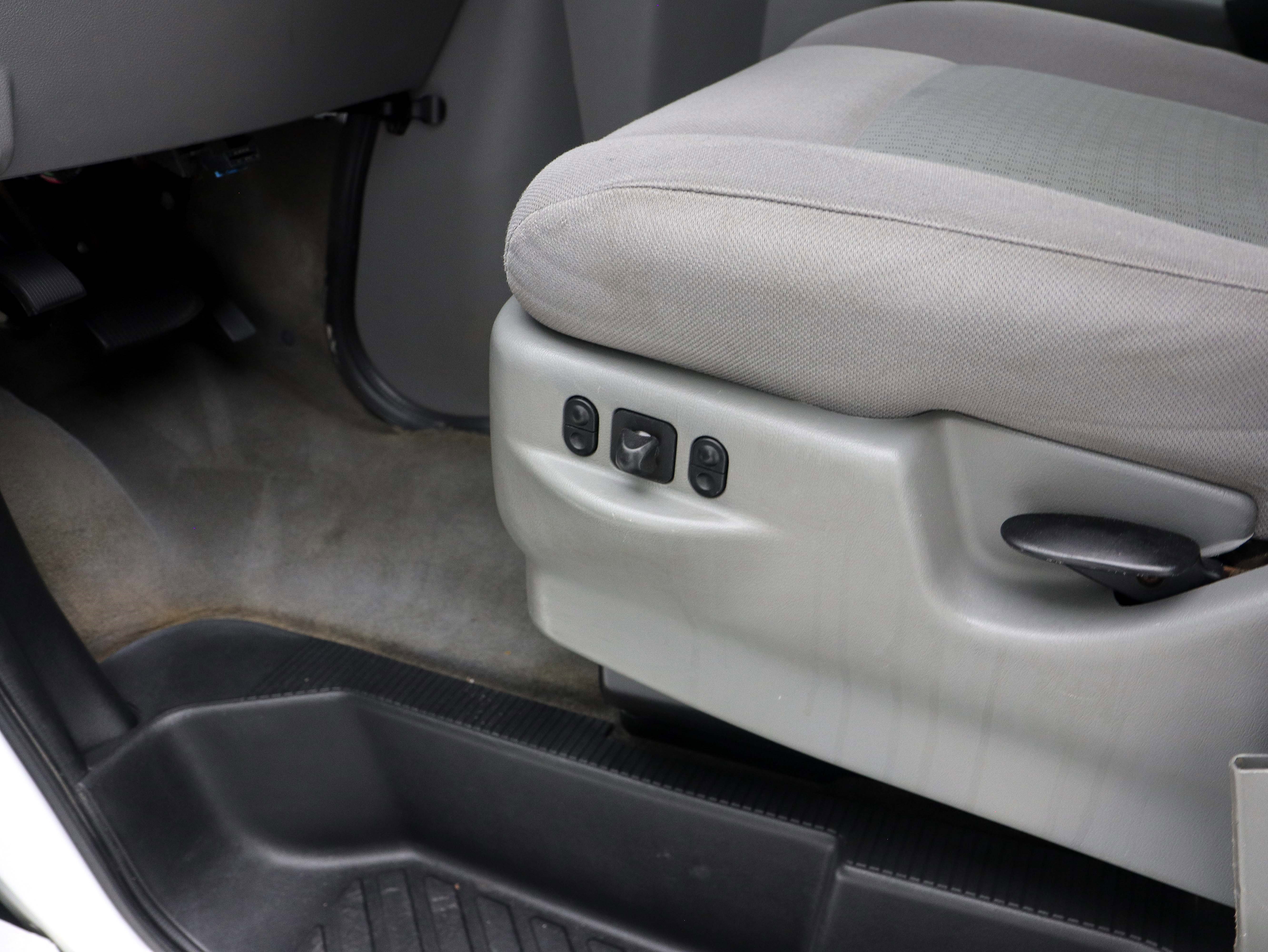 Used 2013 Ford E-350 and Econoline 350 XLT image 22