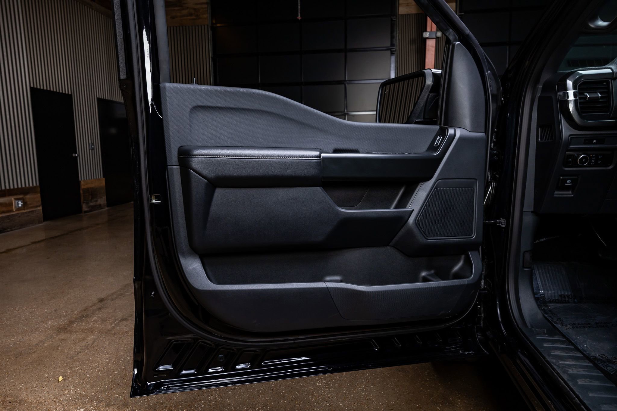 Used 2025 Ford F150 STX w/ Equipment Group 200A image 34