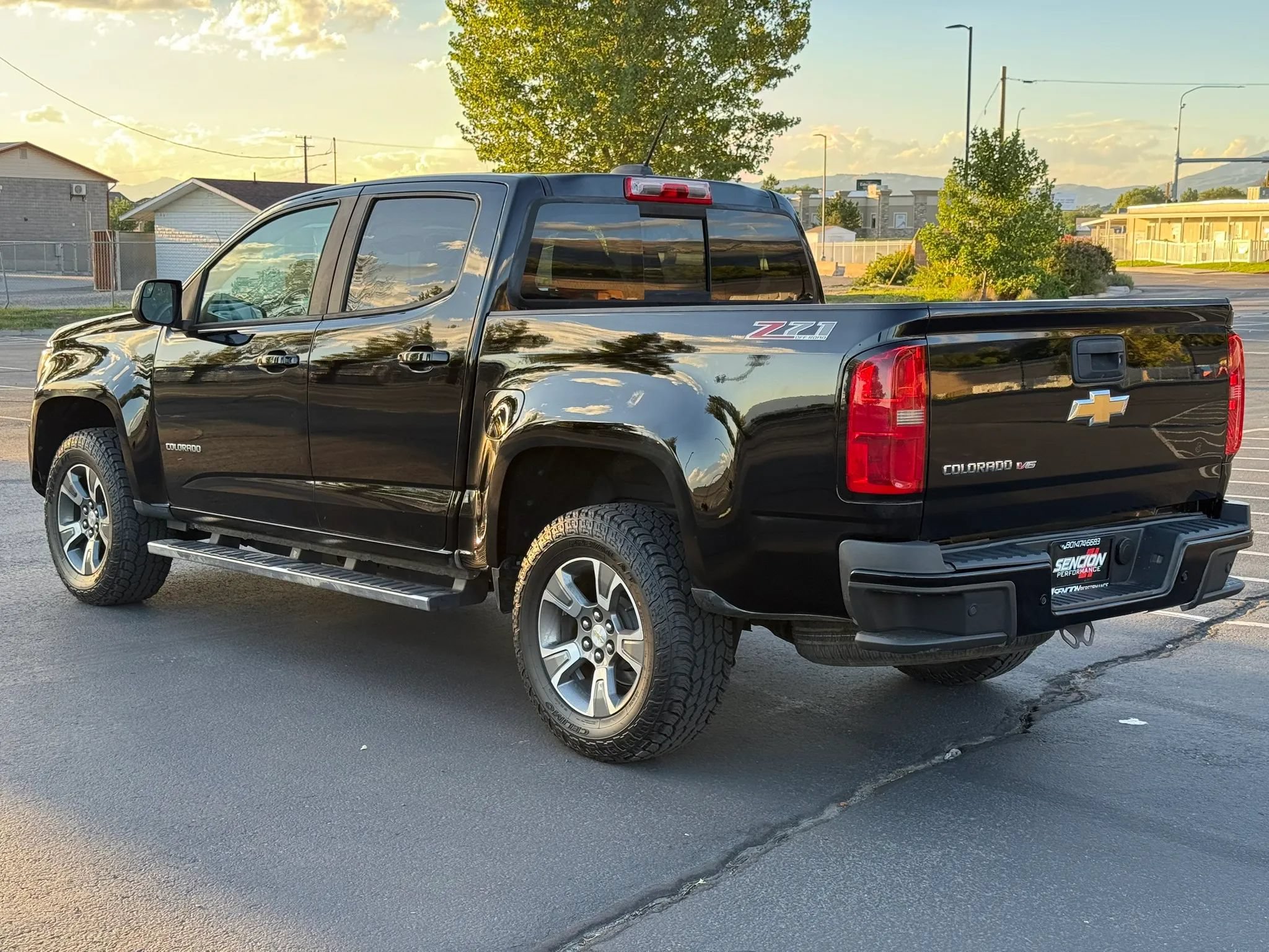 Used 2019 Chevrolet Colorado Z71 AWD/4WD image 4