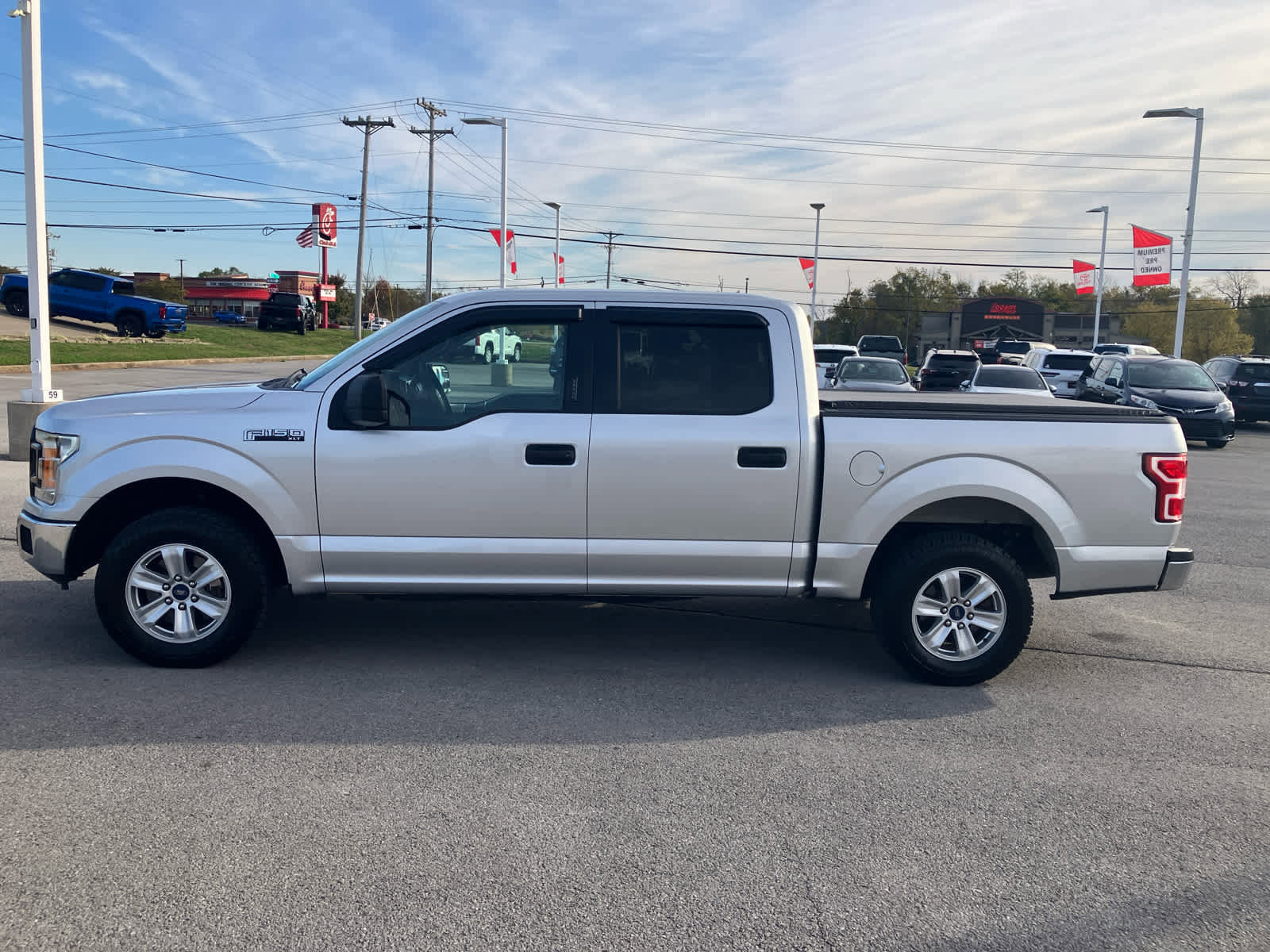 Used 2018 Ford F150 XLT image 4