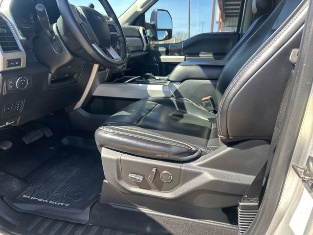Used 2019 Ford F250 Lariat w/ Lariat Ultimate Package AWD/4WD image 26
