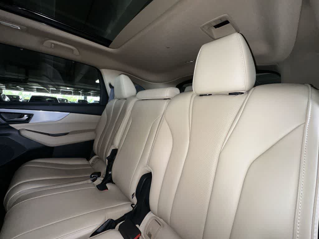 Certified 2024 Acura MDX FWD w/ Technology Package image 30