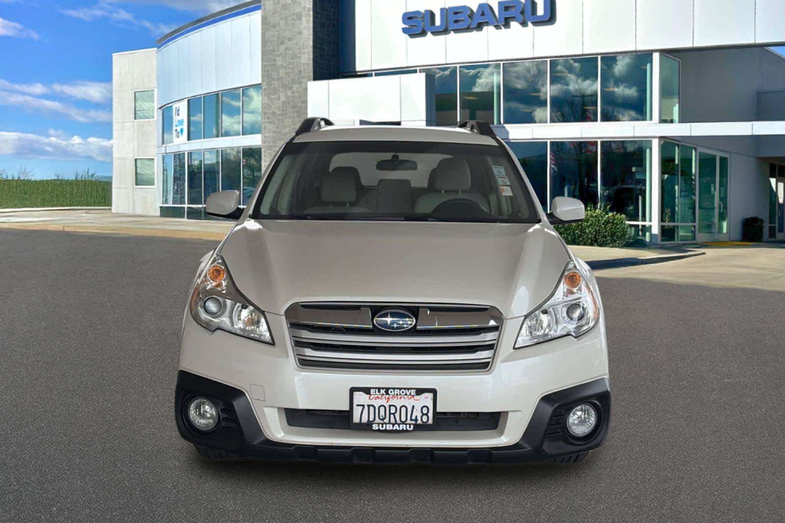 Used 2014 Subaru Outback 2.5i Premium AWD/4WD image 10
