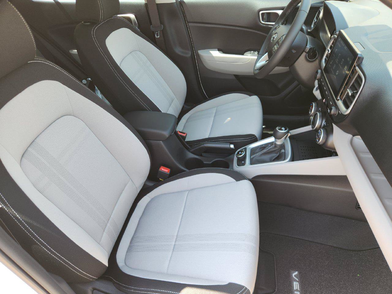 New 2026 Hyundai Venue SEL FWD image 10
