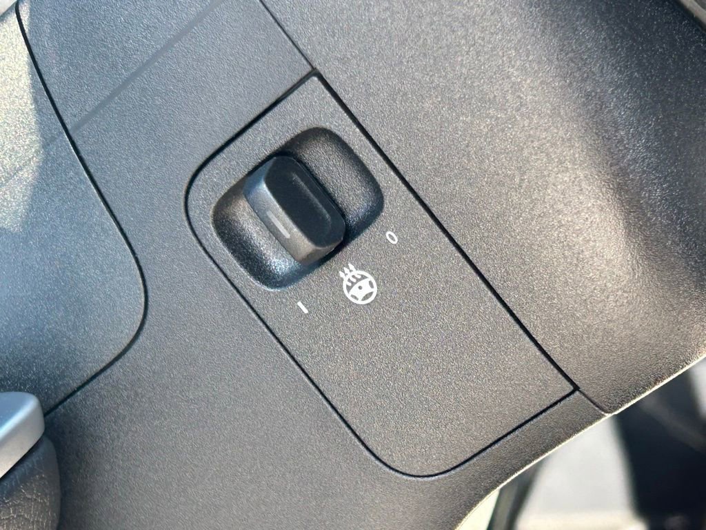 Used 2023 Mercedes-Benz GLB 250 4MATIC image 65