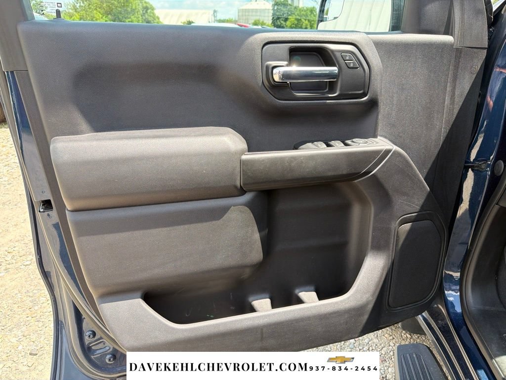 Used 2021 Chevrolet Silverado 1500 Custom AWD/4WD image 9