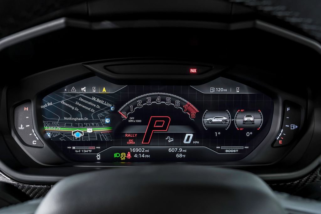 Used 2023 Lamborghini Urus Performante AWD/4WD image 19