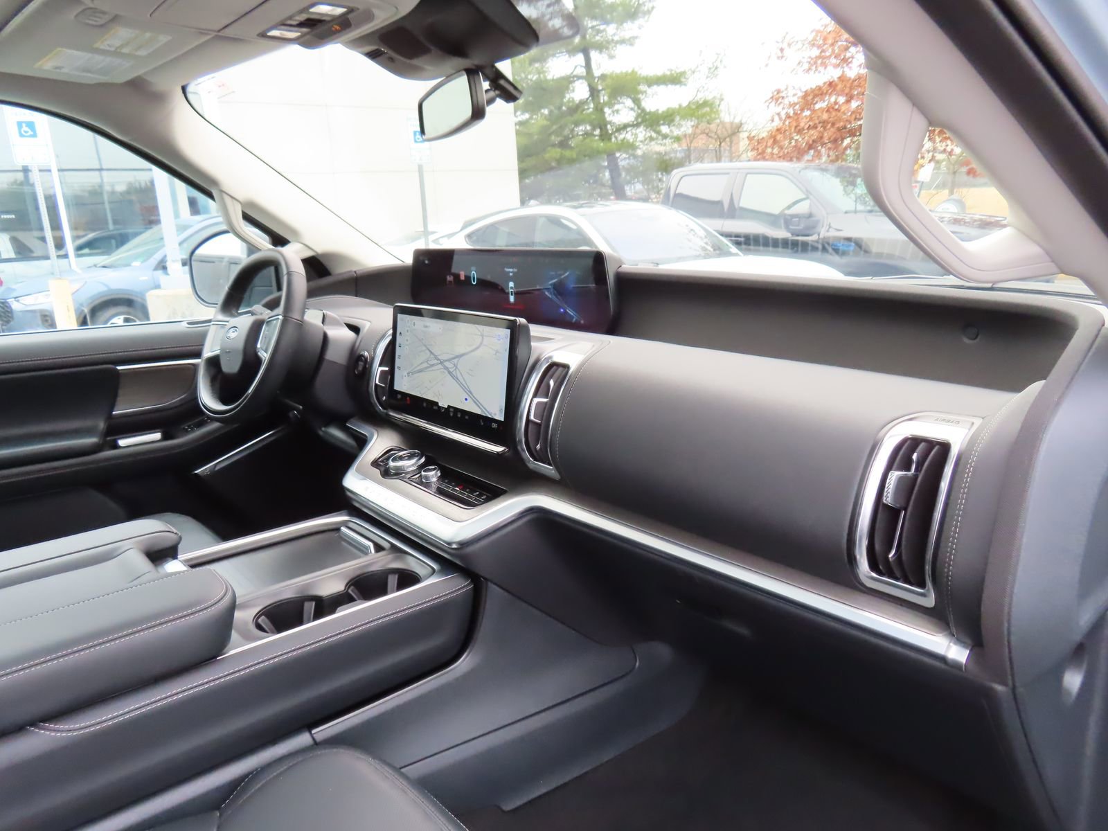 Certified 2025 Ford Expedition Max Platinum w/ Driver's Package image 16