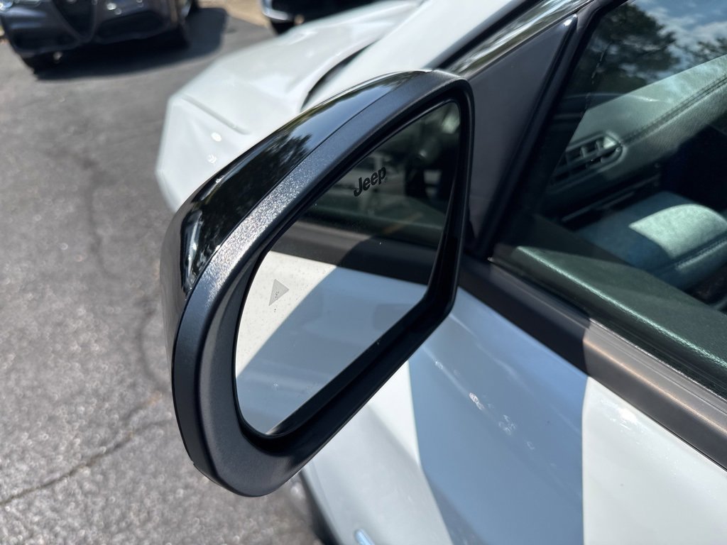 Used 2022 Jeep Compass Latitude image 16