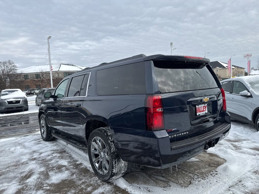 Used 2018 Chevrolet Suburban LT image 6
