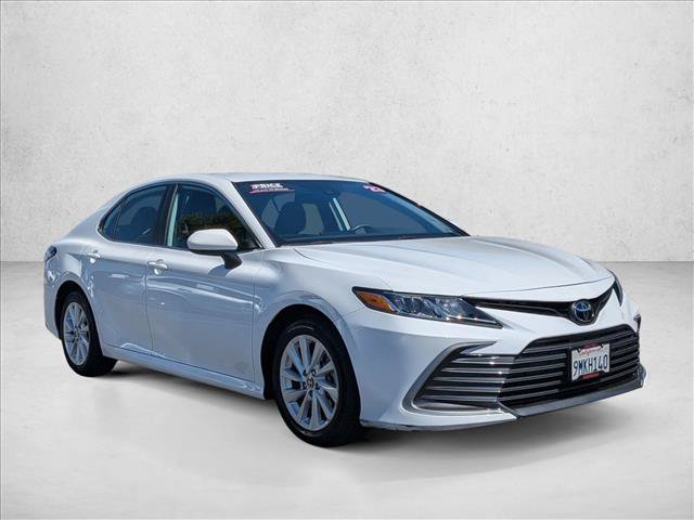 Used 2023 Toyota Camry LE FWD image 3