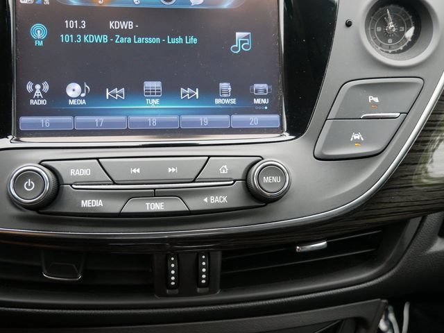 Used 2018 Buick Envision Premium AWD/4WD image 20