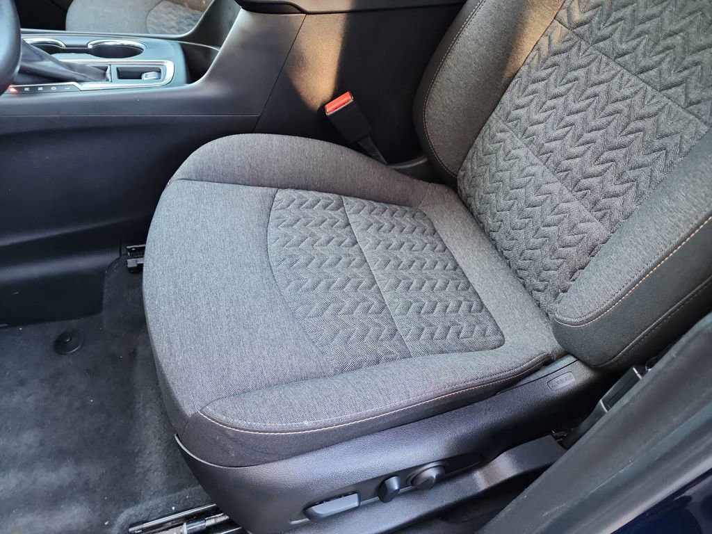 Used 2022 Chevrolet Equinox LT image 16