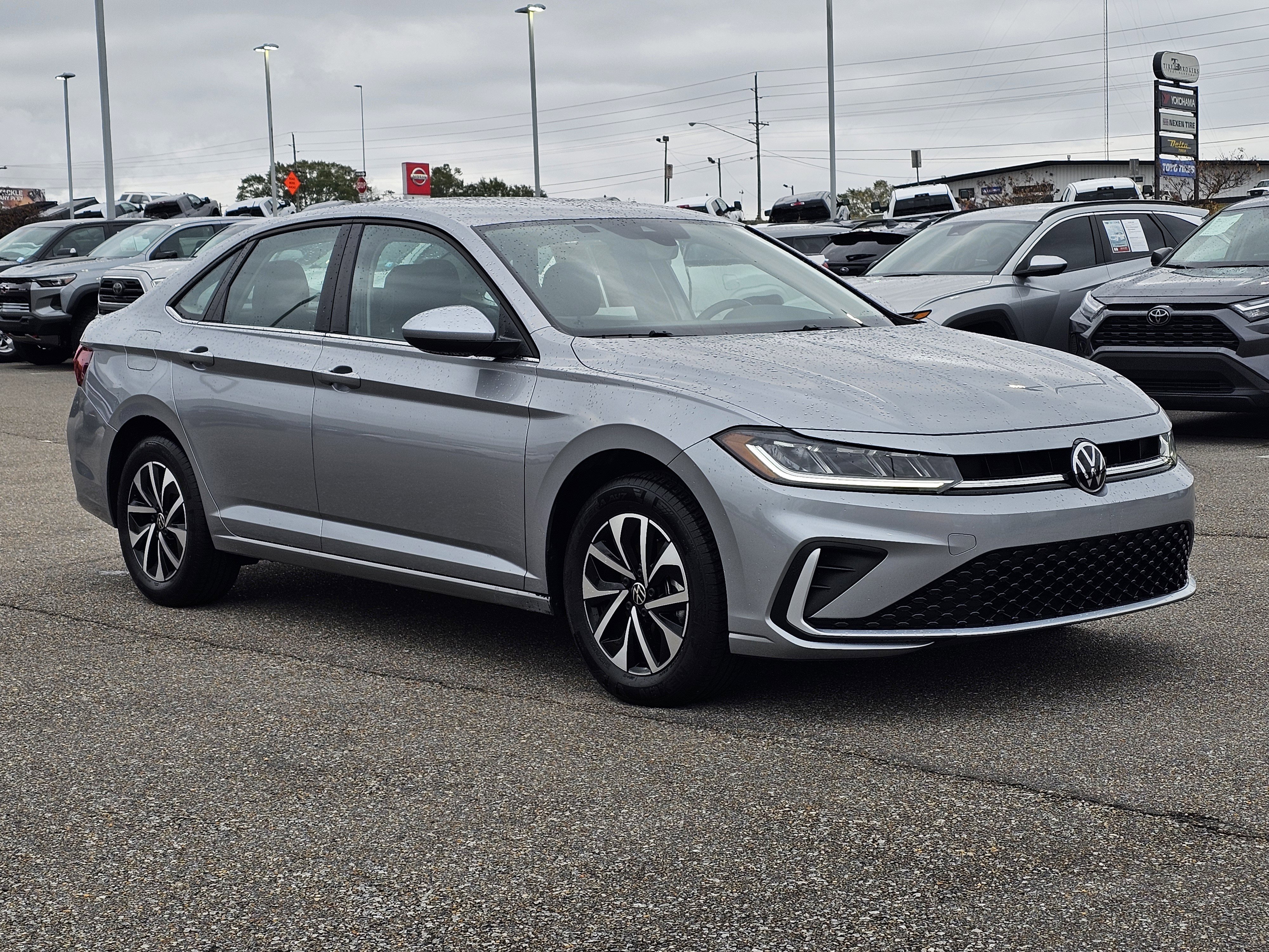 Used 2025 Volkswagen Jetta S image 5