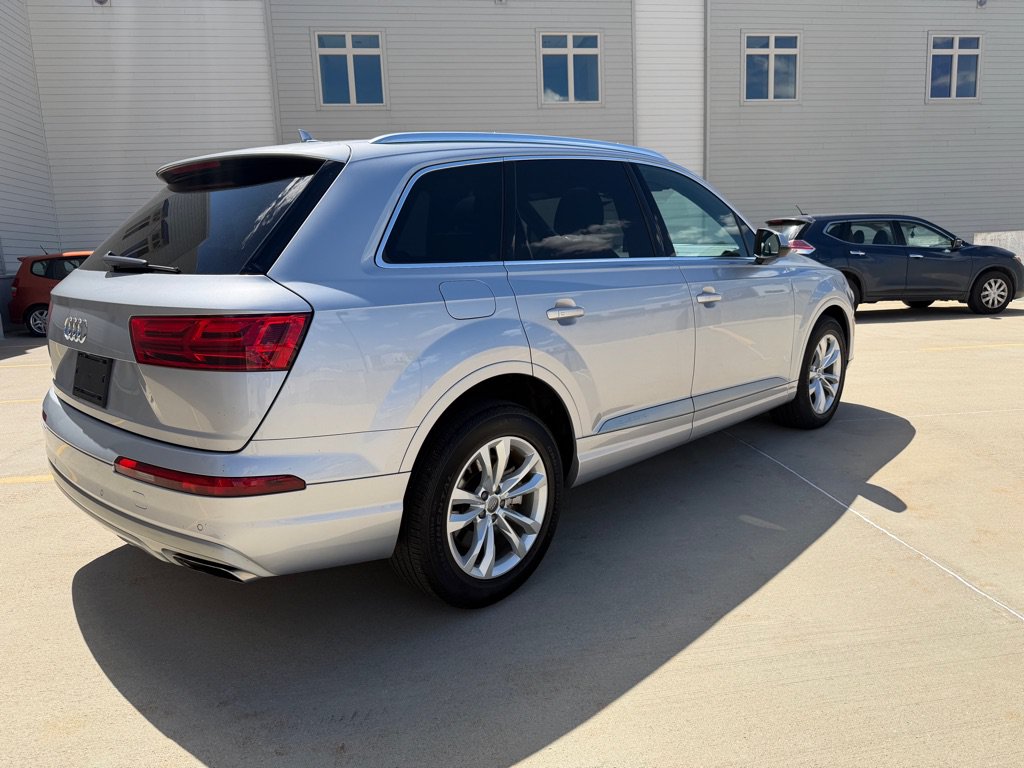 Used 2019 Audi Q7 3.0T Premium w/ Convenience Package AWD/4WD image 7