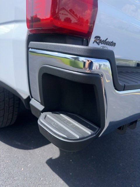 New 2025 Ford F250 XLT image 4