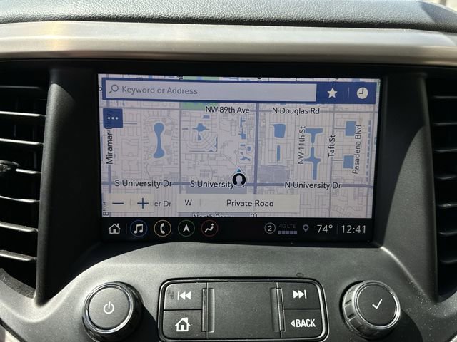 Used 2021 GMC Acadia Denali w/ Denali Technology Package FWD image 26