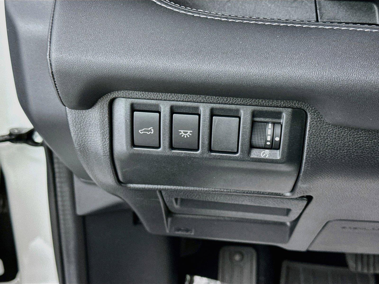 Used 2023 Subaru Ascent Touring AWD/4WD image 11
