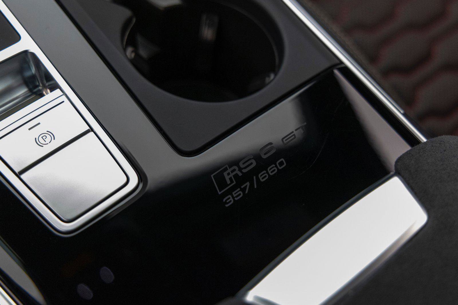 Certified 2025 Audi RS 6 performance image 62