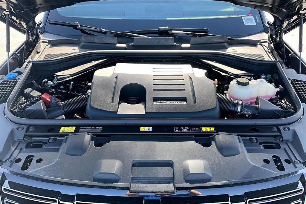 New 2026 Land Rover Range Rover SE AWD/4WD image 12