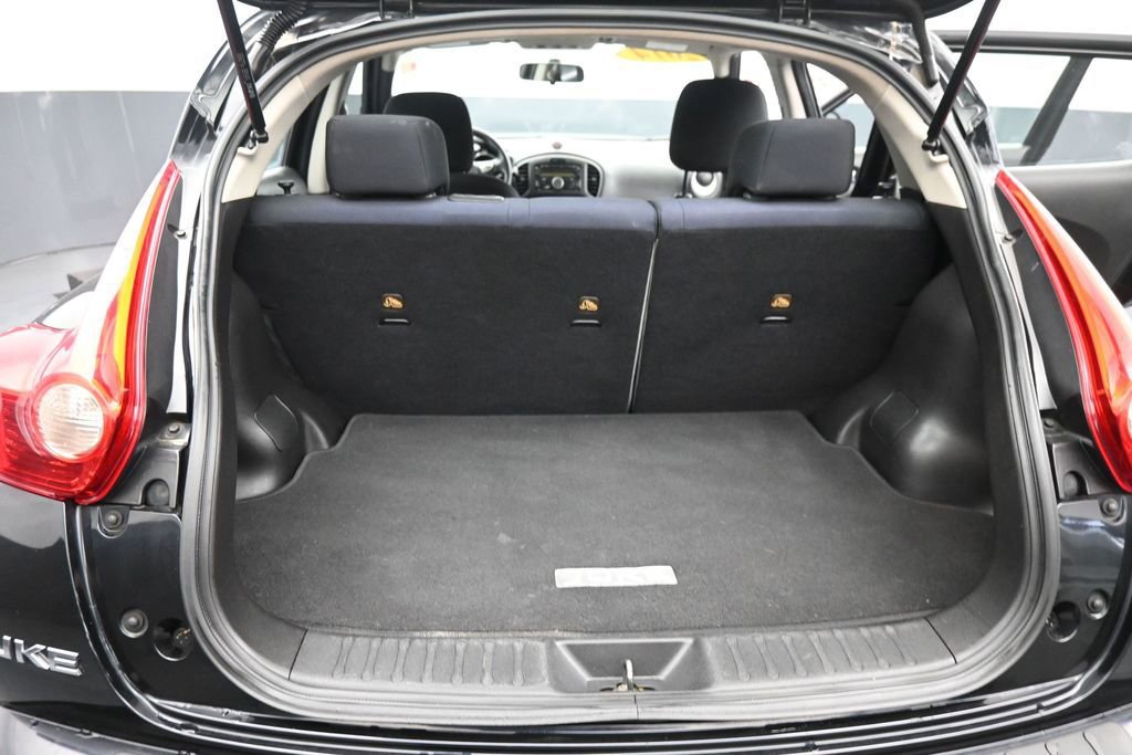 Used 2014 Nissan Juke S FWD image 14