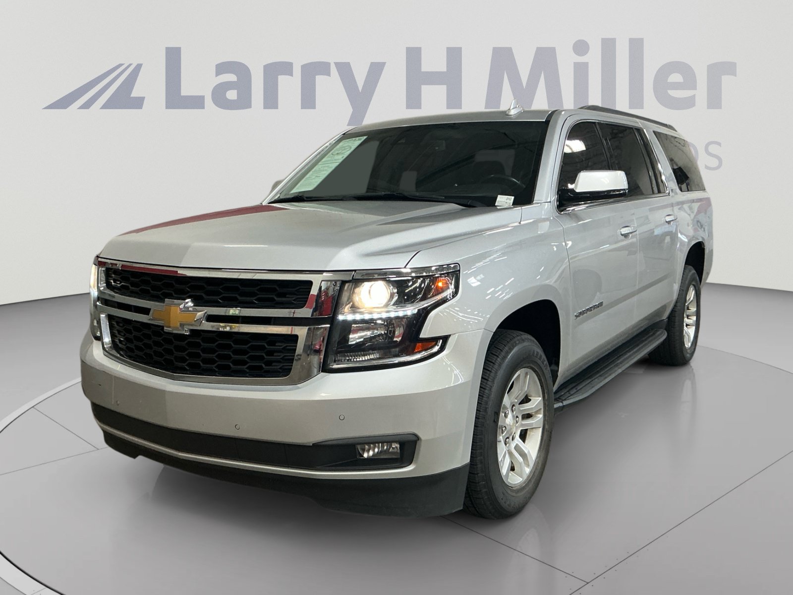 Used 2020 Chevrolet Suburban LT AWD/4WD image 1