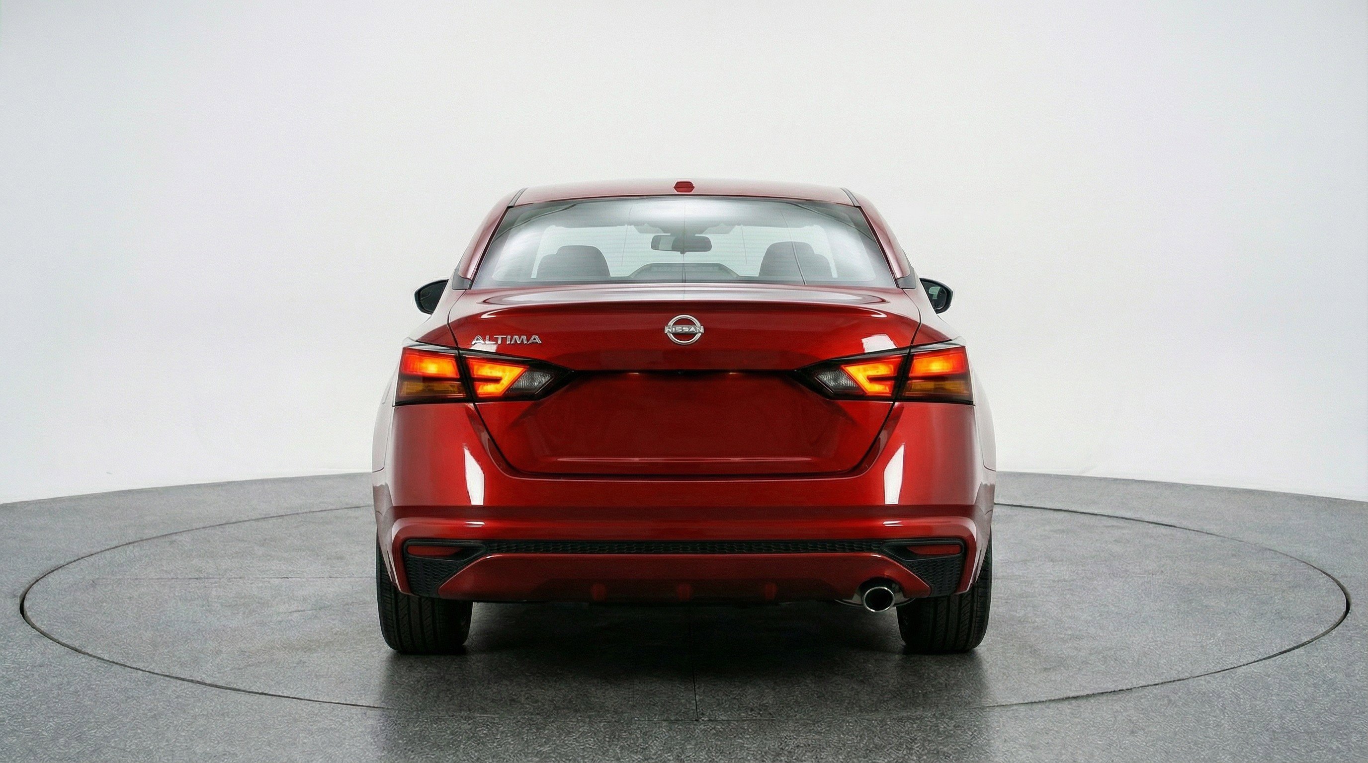 Used 2025 Nissan Altima 2.5 SV image 7