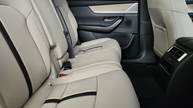 New 2026 MAZDA CX-90 Plug-In Hybrid w/ Preferred AWD/4WD image 33