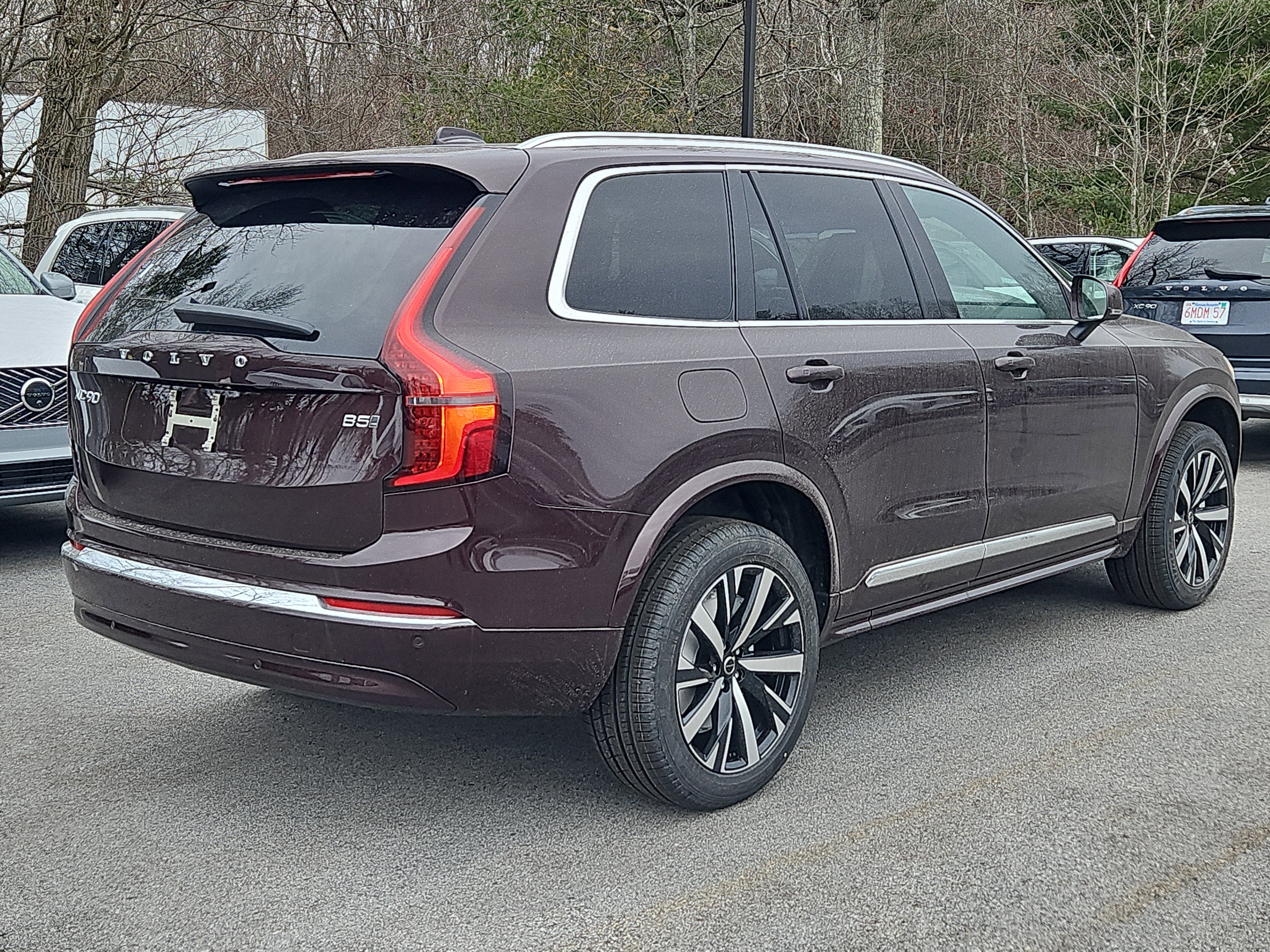 New 2026 Volvo XC90 B5 Core image 2