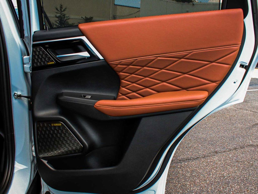New 2025 Mitsubishi Outlander SEL image 14